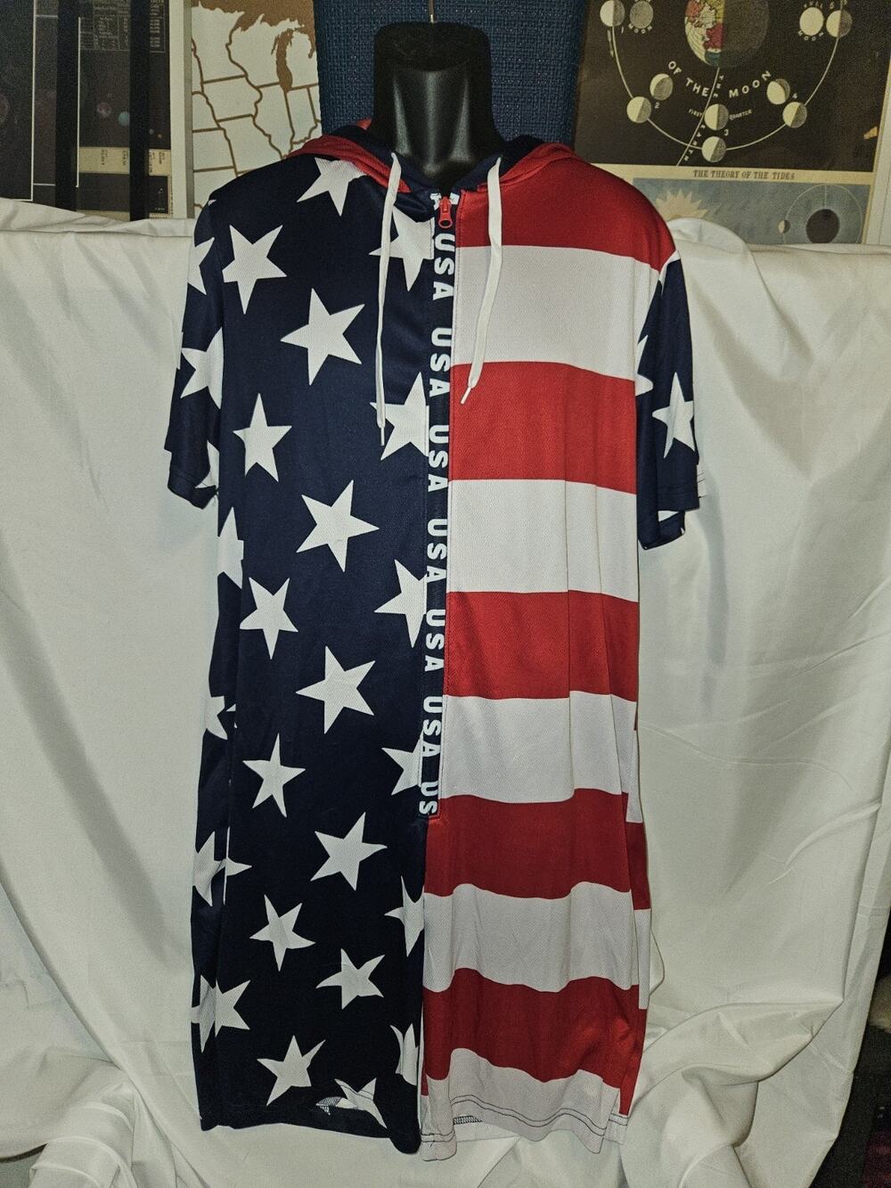 Briefly Stated Stars And Stripes Large Mens One-Piece Zip Up Hooded USA Romper